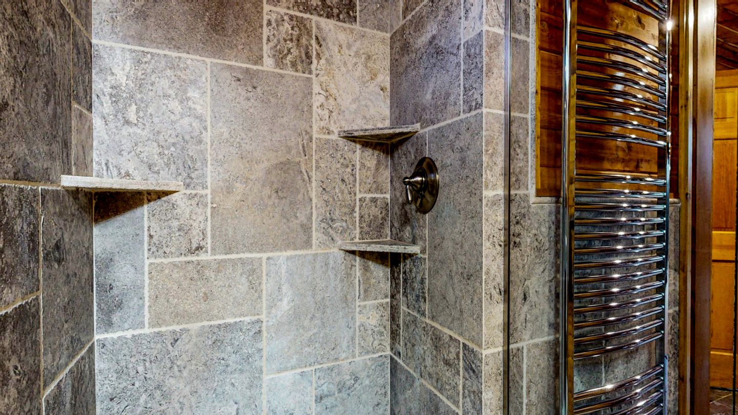 Ultimate Four-Season Escape with Scenic Porch Views in Rockwood, Maine