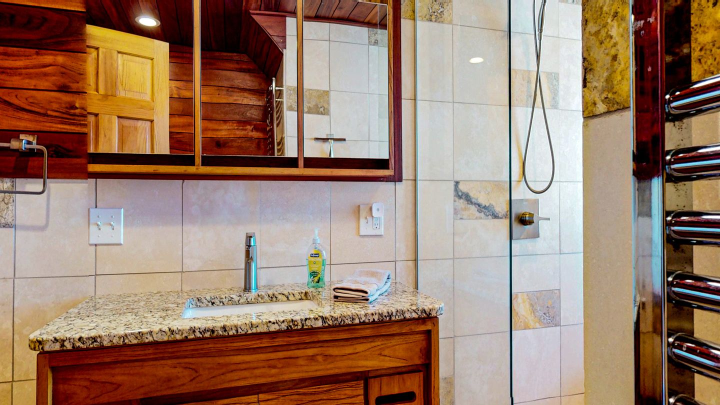 Ultimate Four-Season Escape with Scenic Porch Views in Rockwood, Maine