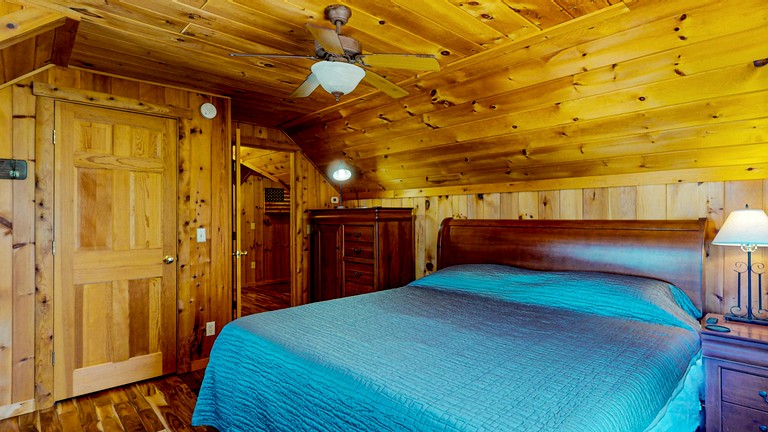 Cabins (United States of America, Rockwood, Maine)