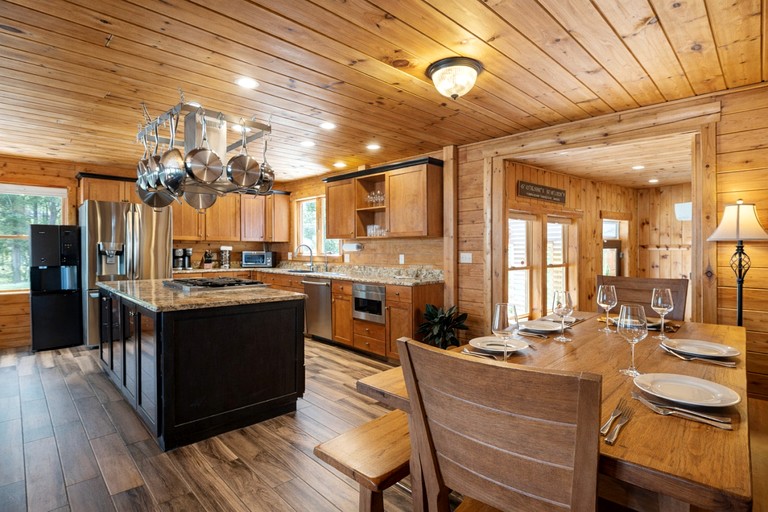 Cabins (United States of America, Rockwood, Maine)