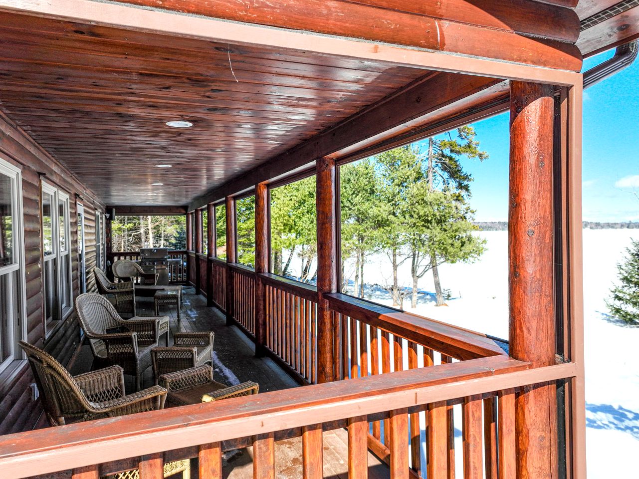 Ultimate Four-Season Escape with Scenic Porch Views in Rockwood, Maine