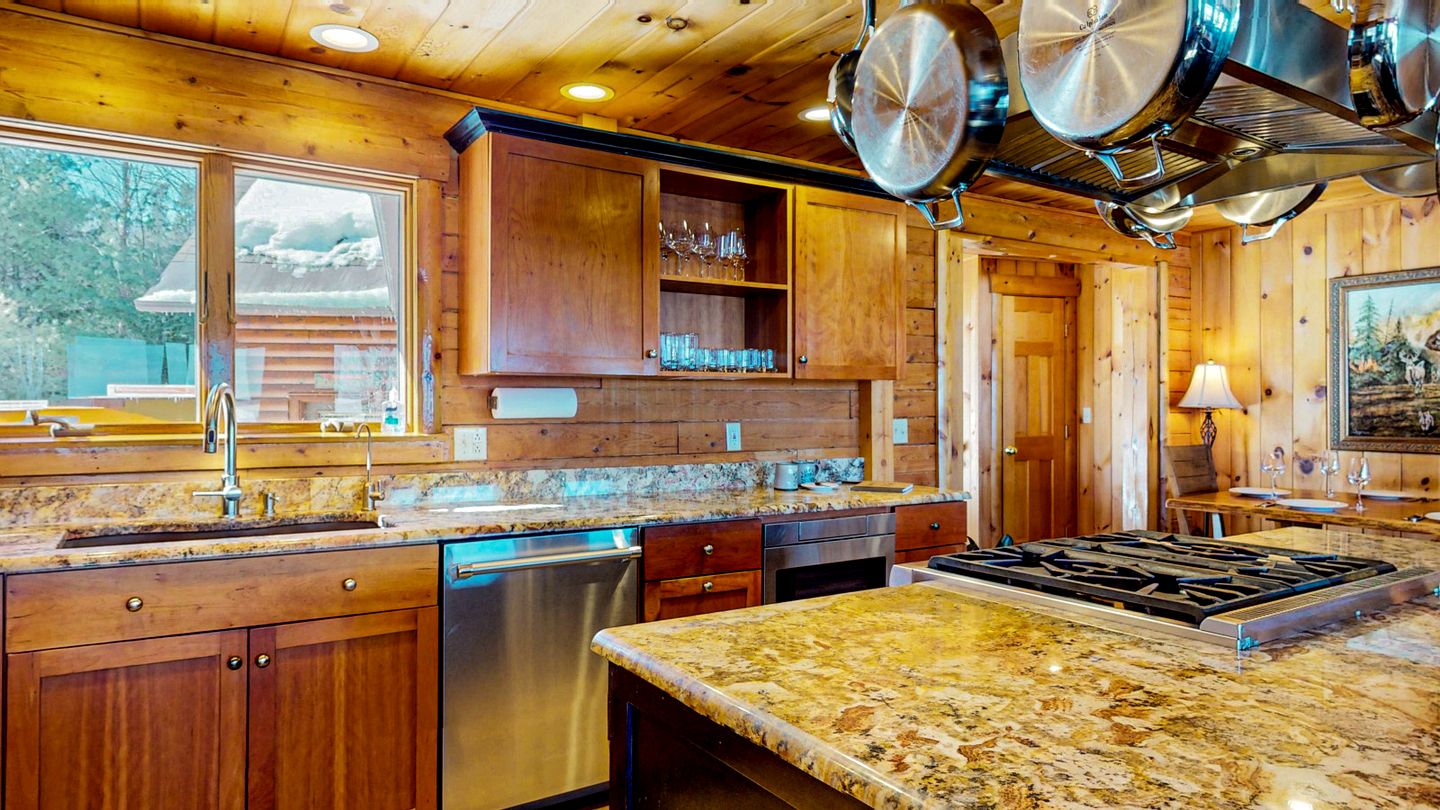 Ultimate Four-Season Escape with Scenic Porch Views in Rockwood, Maine