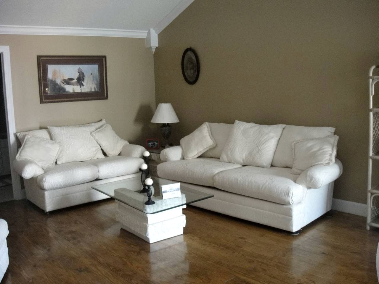 Romantic Suite Rental with Balcony near Union Grove, Alabama