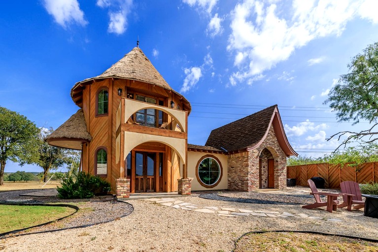 Enchanting Turret-Style Tower with Hot Tub & Fairytale Design near Fredericksburg, Texas