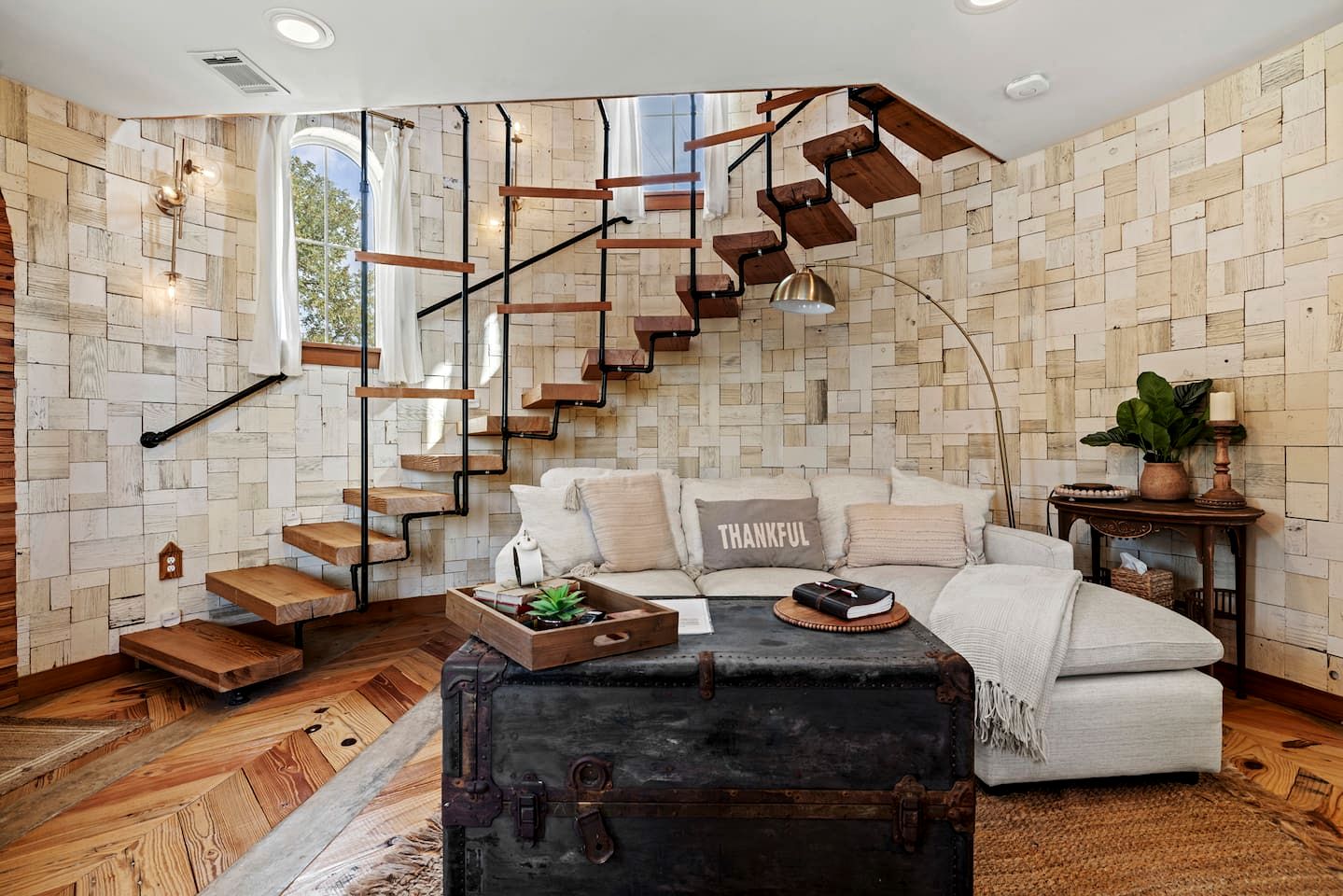 Enchanting Turret-Style Tower with Hot Tub & Fairytale Design near Fredericksburg, Texas