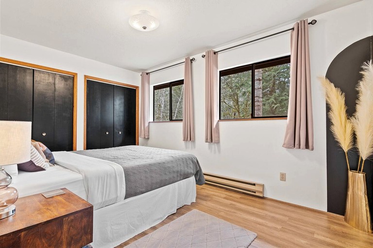 Cabins (United States of America, Hoodsport, Washington)