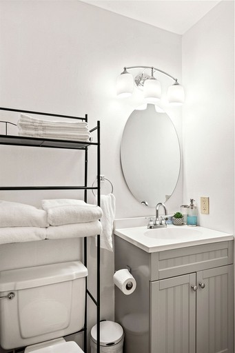 Cabins (United States of America, Hoodsport, Washington)