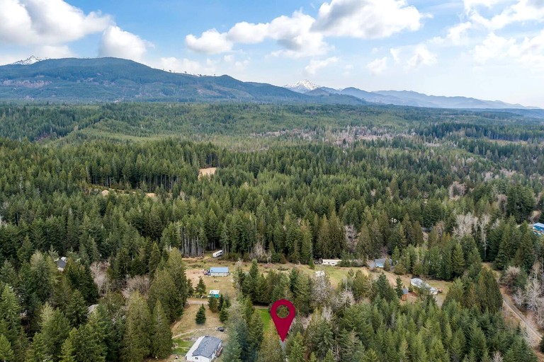 Cabins (United States of America, Hoodsport, Washington)