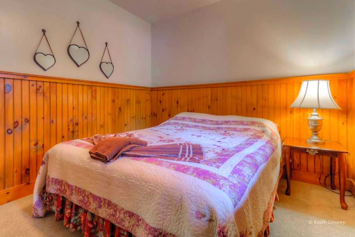 Traditional Wooden Cabin Rental in the Poconos, Pennsylvania