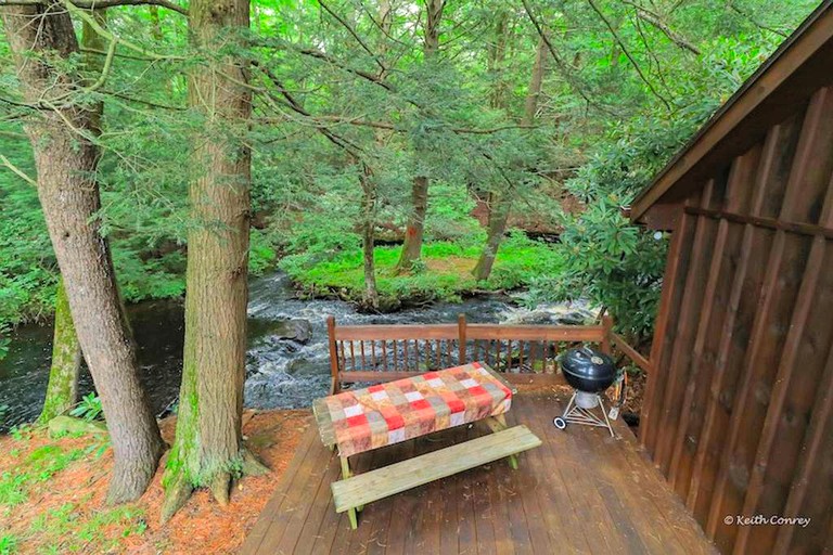 Cabins (Canadensis, Pennsylvania, United States)