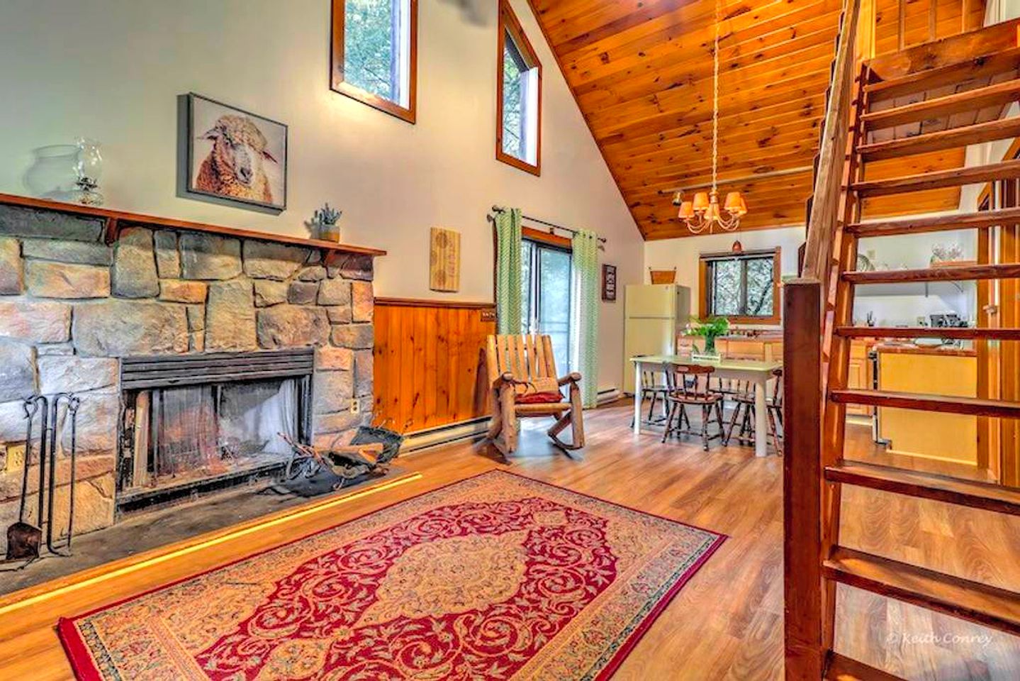 Traditional Wooden Cabin Rental in the Poconos, Pennsylvania