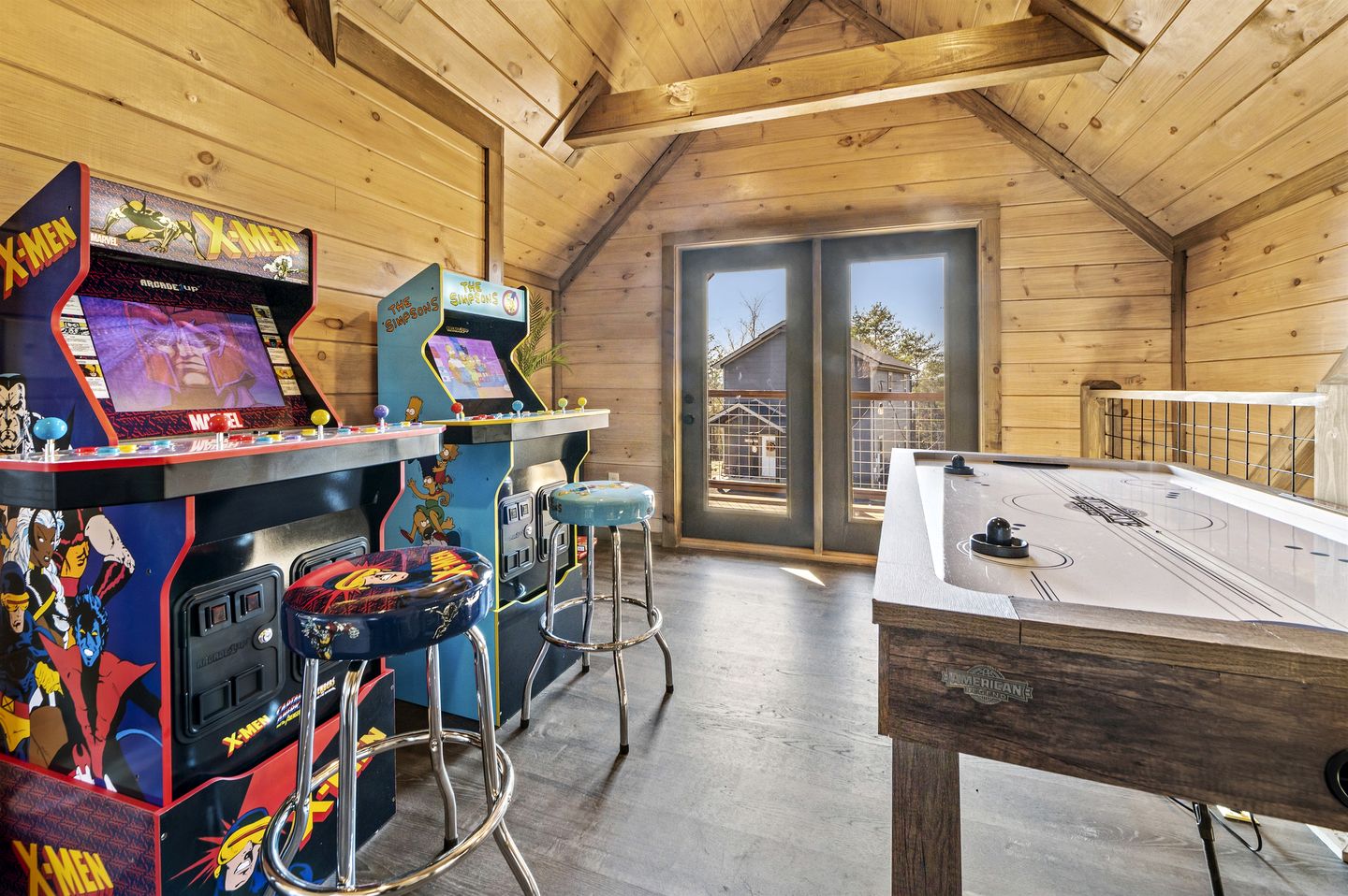 Tranquil Cabin with Private Pool and Deck in Sevierville, Tennesee