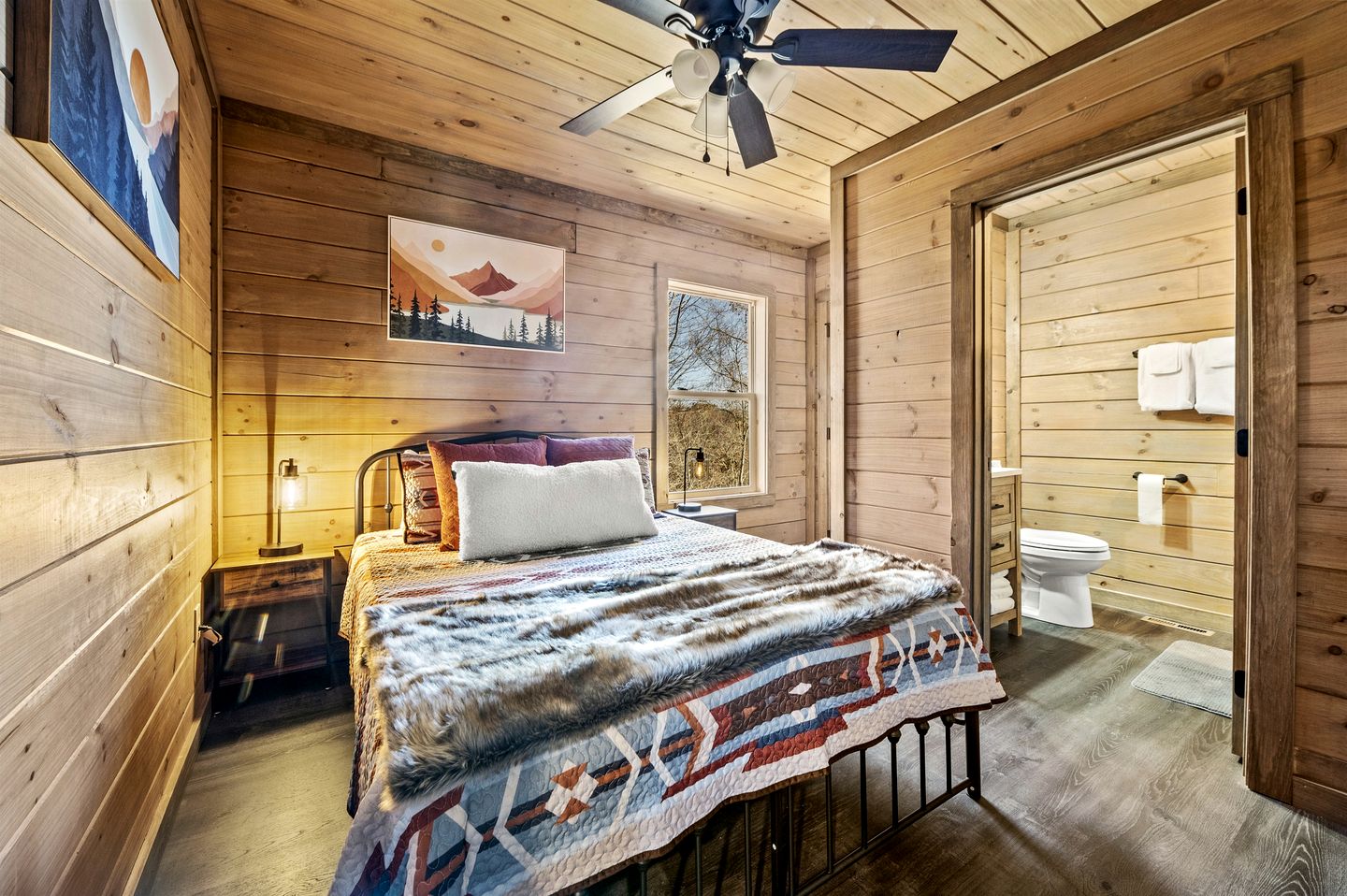 Tranquil Cabin with Private Pool and Deck in Sevierville, Tennesee