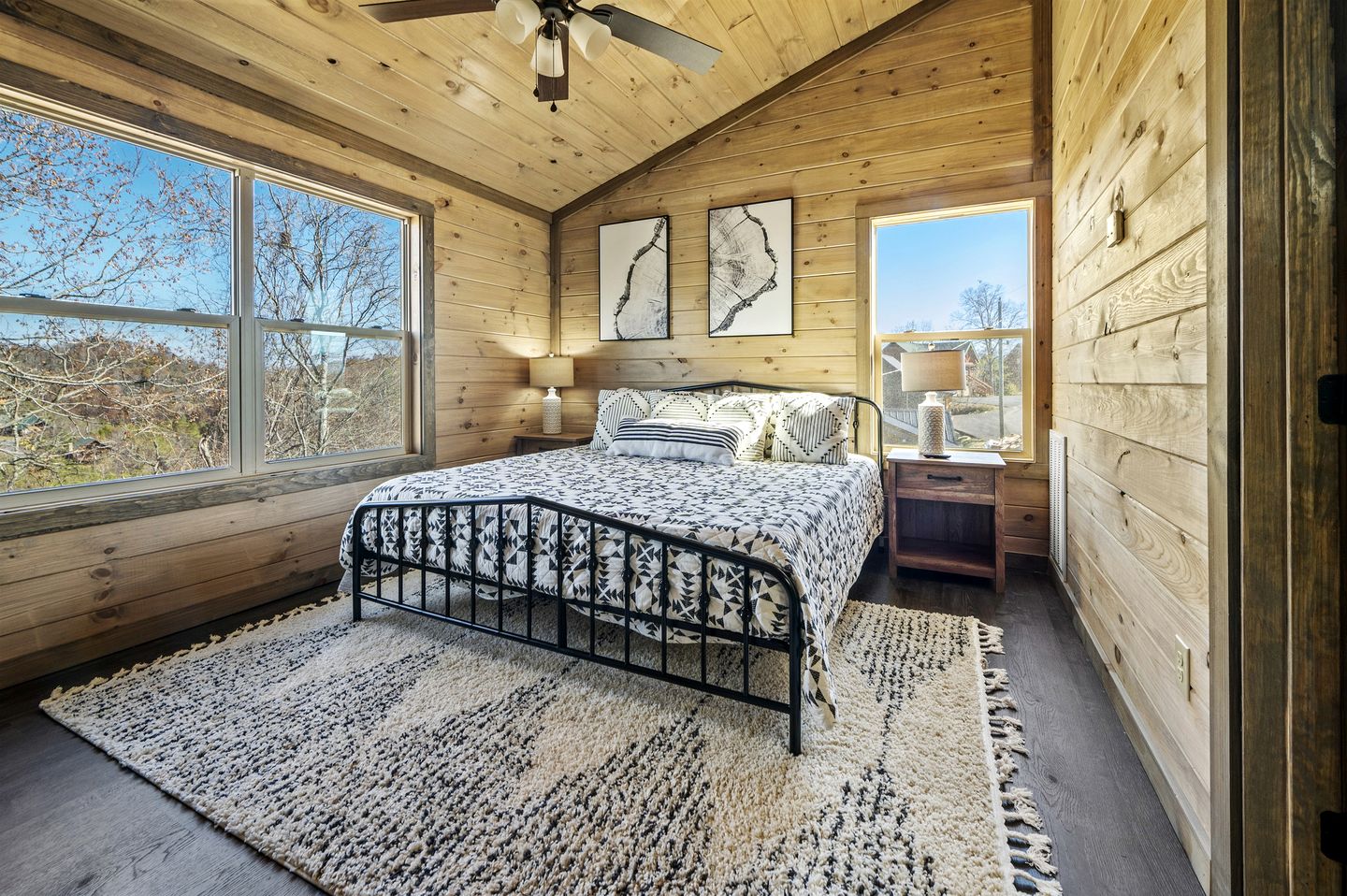 Tranquil Cabin with Private Pool and Deck in Sevierville, Tennesee