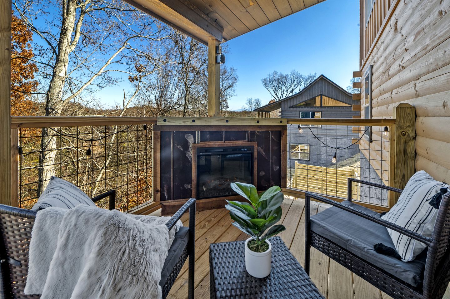 Tranquil Cabin with Private Pool and Deck in Sevierville, Tennesee