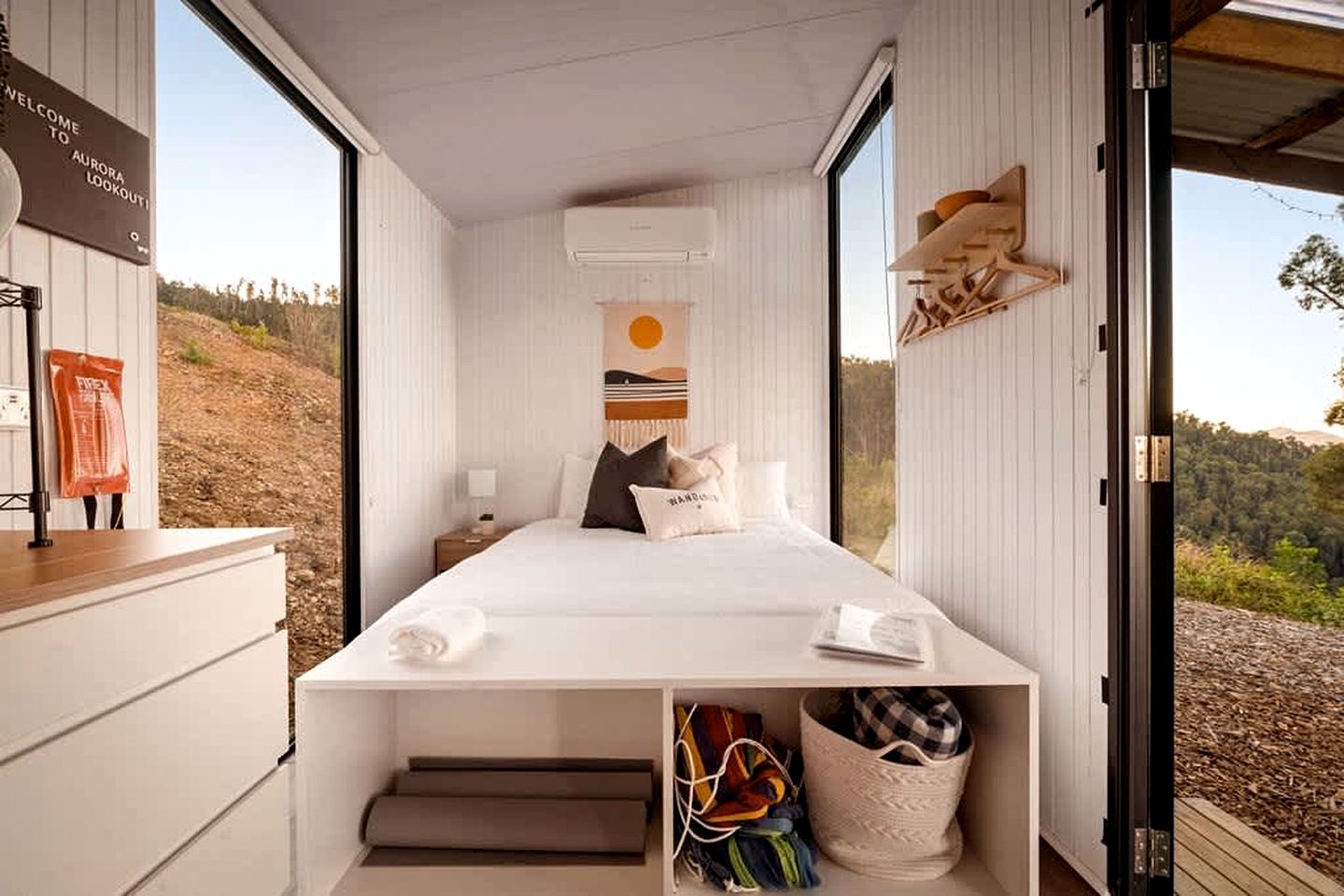 Tranquil and Relaxing Tiny House with Great Views in New South Wales, Australia
