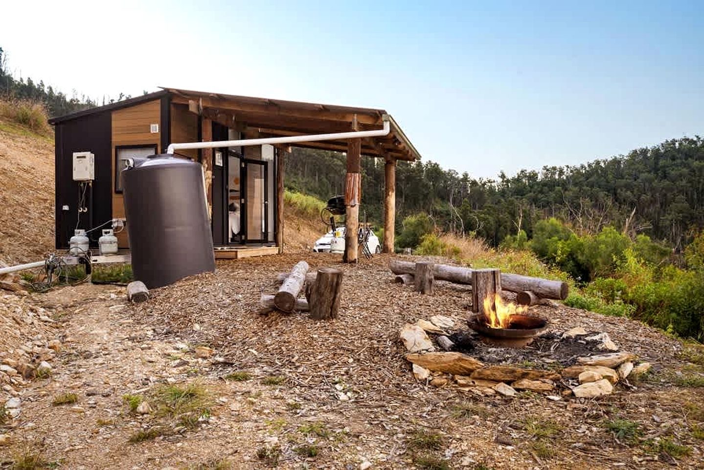 Tranquil and Relaxing Tiny House with Great Views in New South Wales, Australia