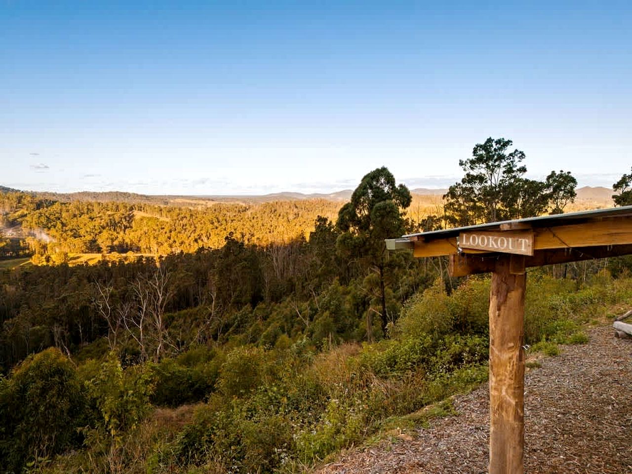 Tranquil and Relaxing Tiny House with Great Views in New South Wales, Australia