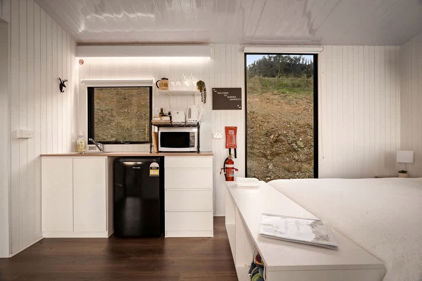 Tranquil and Relaxing Tiny House with Great Views in New South Wales, Australia