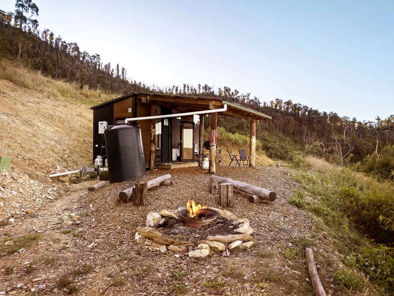 Tranquil and Relaxing Tiny House with Great Views in New South Wales, Australia