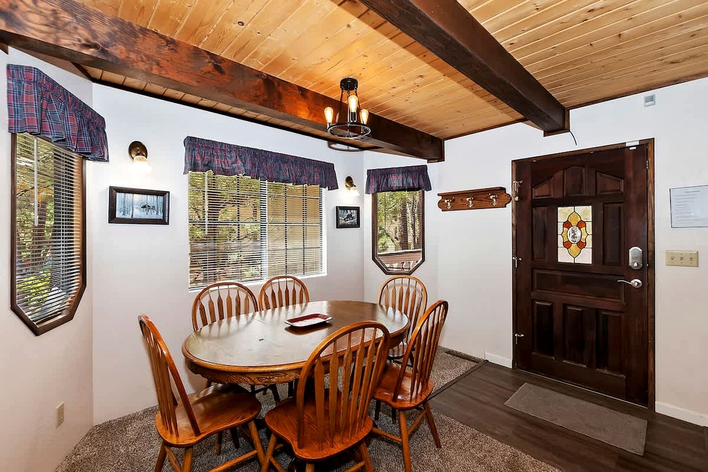 Tranquil Cabin with Barbecue and Beautiful Outdoor Living Space in Big Bear Lake, California