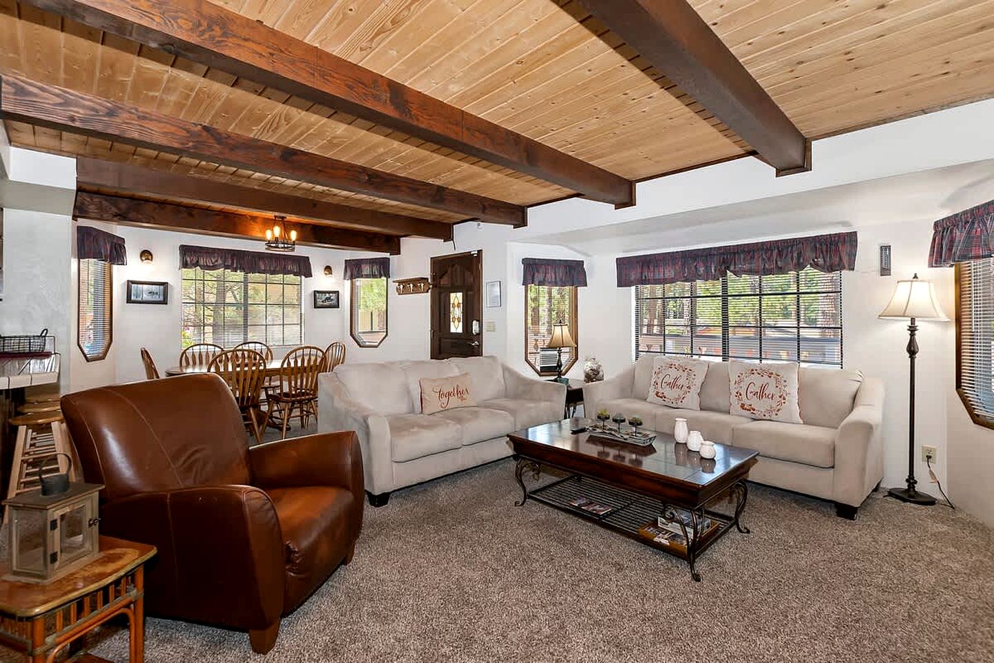 Tranquil Cabin with Barbecue and Beautiful Outdoor Living Space in Big Bear Lake, California