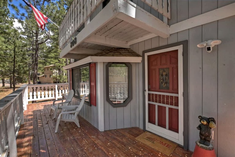 Cabins (United States of America, Big Bear, California)