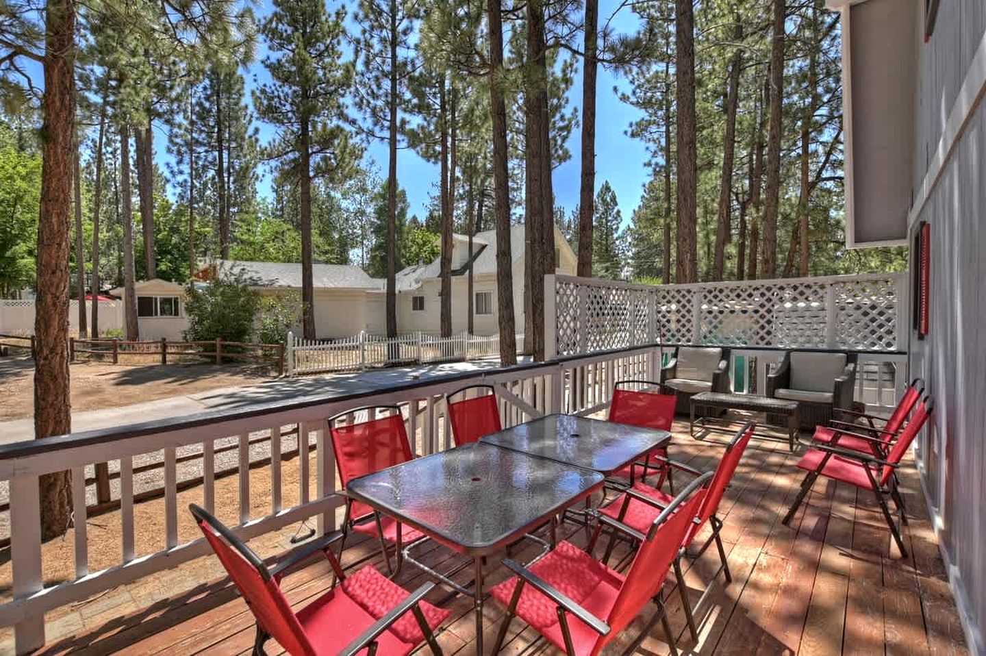 Tranquil Cabin with Barbecue and Beautiful Outdoor Living Space in Big Bear Lake, California