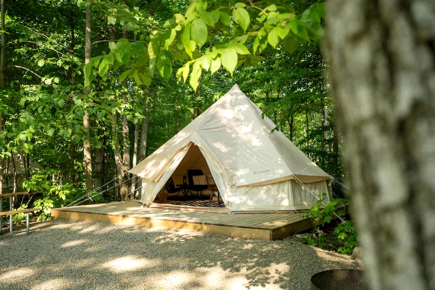 Tranquil Forest Oasis: Fabulous Bell Tent for Two near Tobermory, Canada