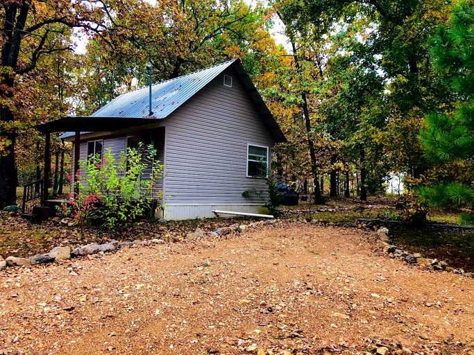 Cabins (United States of America, Williford, Arkansas)