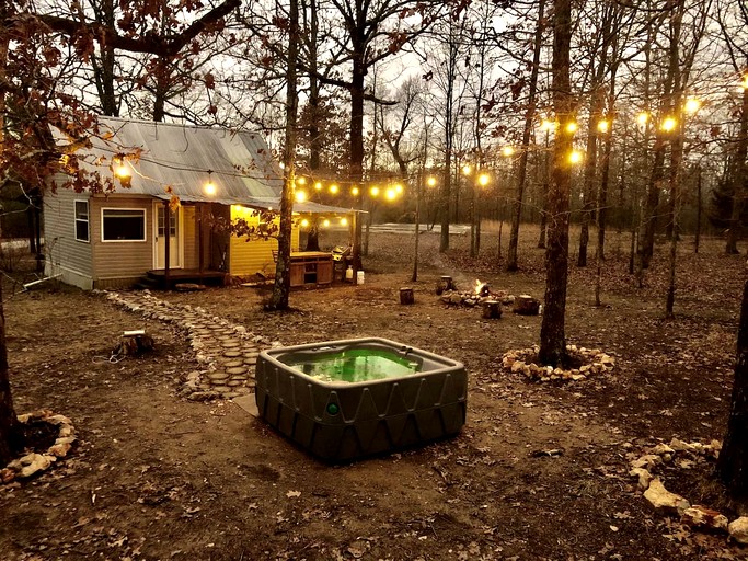 Cabins (United States of America, Williford, Arkansas)