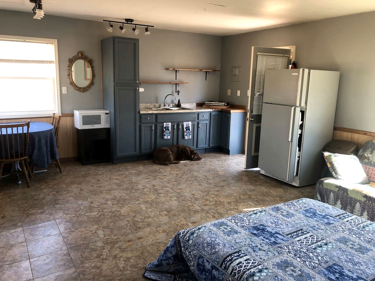 Tranquil Lakefront Cabin Surrounded by Woods, Wildlife & Scenic Trails in  Williford, Arkansas