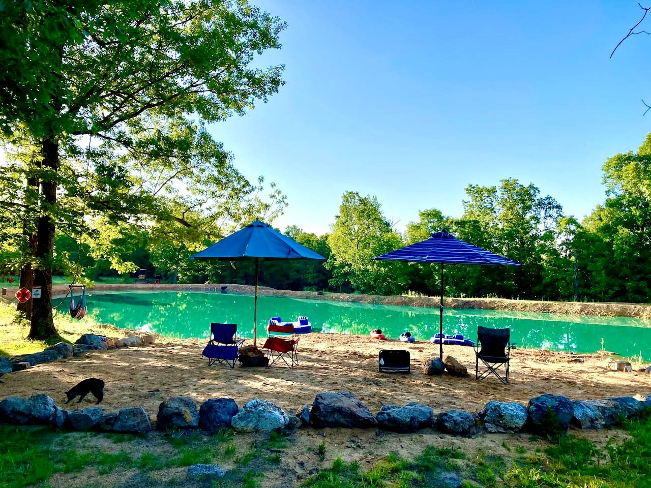 Tranquil Lakefront Cabin Surrounded by Woods, Wildlife & Scenic Trails in  Williford, Arkansas