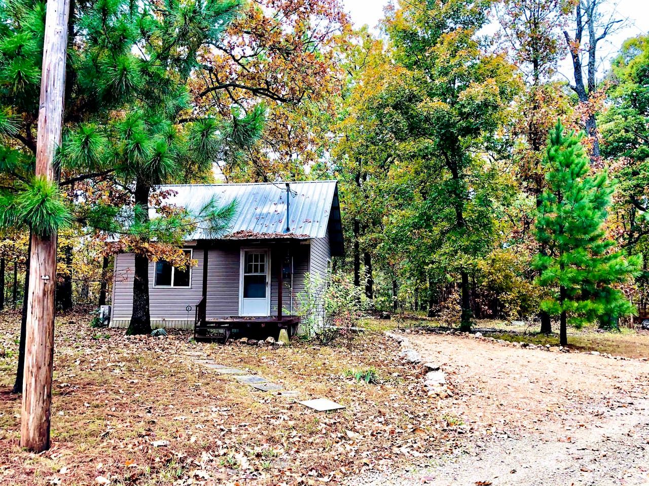 Tranquil Lakefront Cabin Surrounded by Woods, Wildlife & Scenic Trails in  Williford, Arkansas