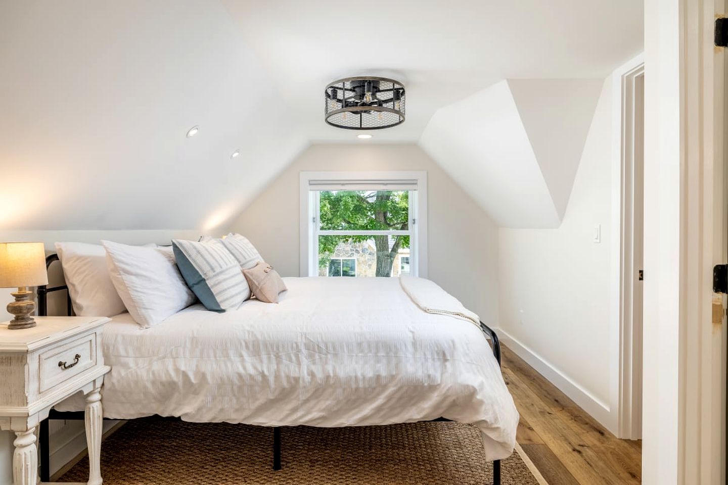 Tranquil Farmhouse Cottage with Scenic Views of the Smoky Mountains in Maryville, Tennessee