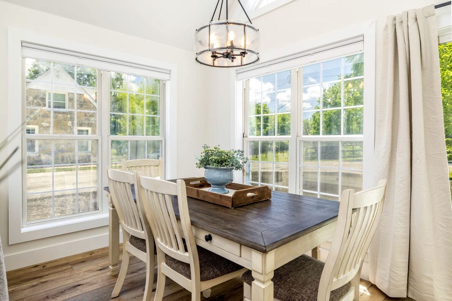 Tranquil Farmhouse Cottage with Scenic Views of the Smoky Mountains in Maryville, Tennessee