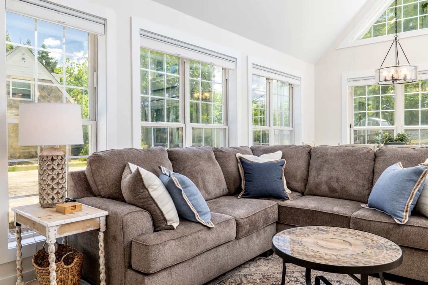 Tranquil Farmhouse Cottage with Scenic Views of the Smoky Mountains in Maryville, Tennessee