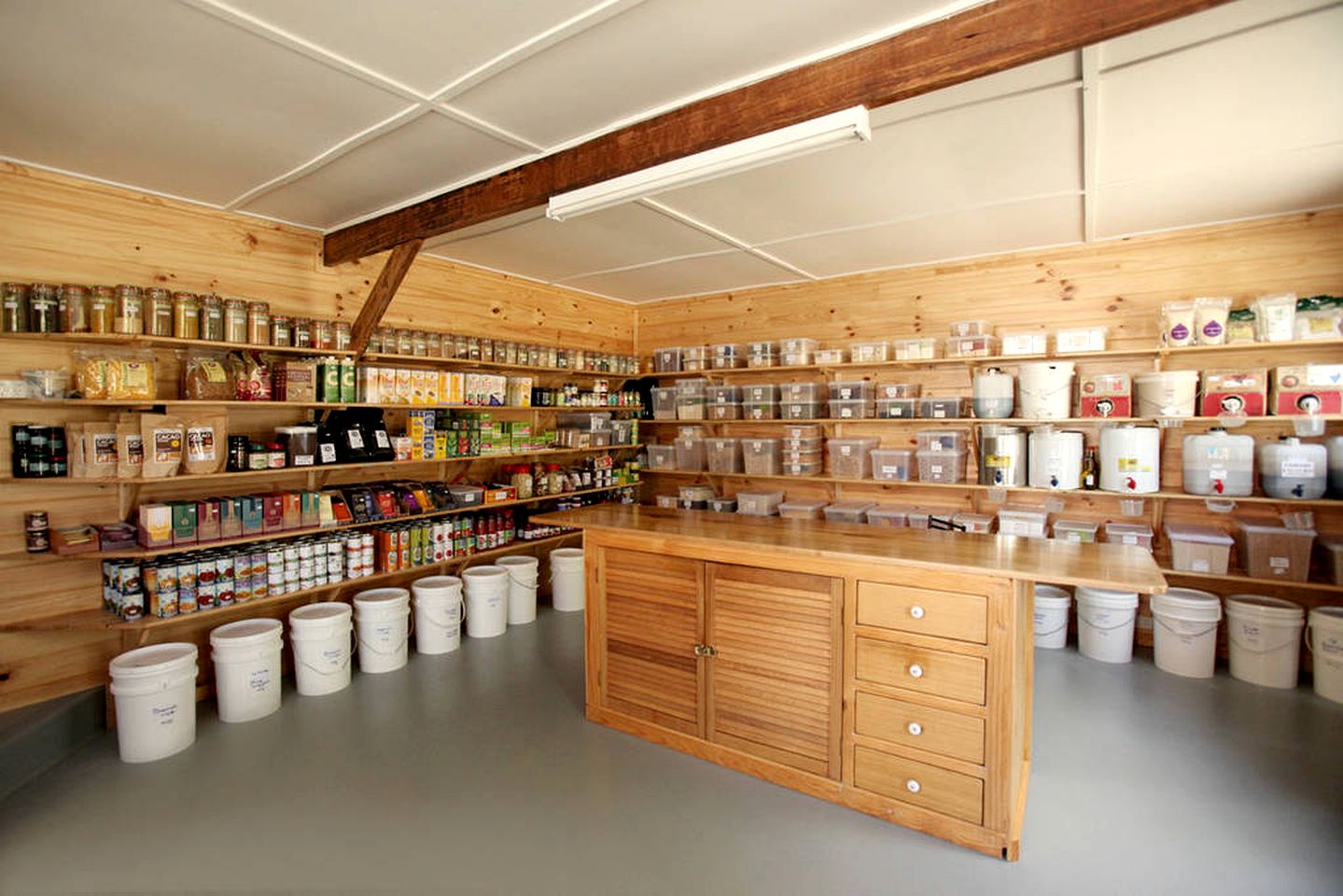 Unique Waterfront Accommodation for Yoga Retreat in Huon Valley, Tasmania