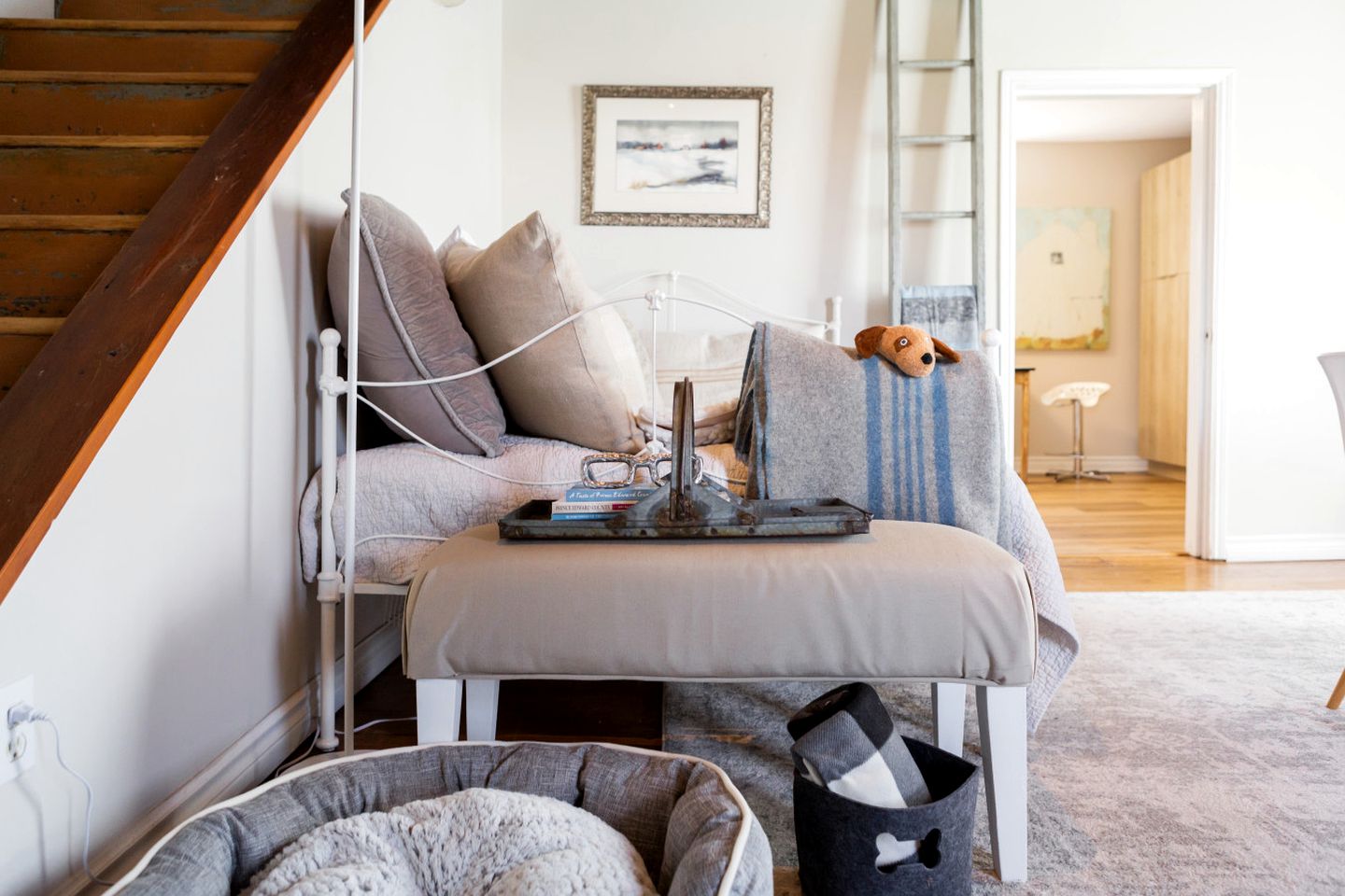 Tranquil Restored Farmhouse Ideal to Disconnect in Ontario