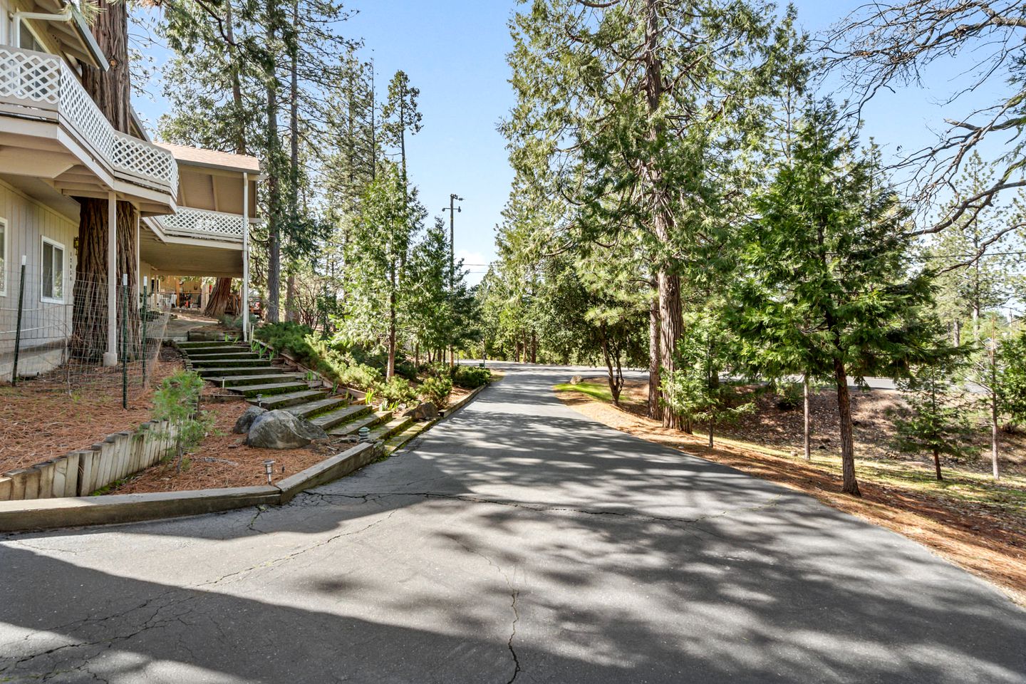 Impressive Villa with Ping Pong Table and Barbecue in Groveland, California