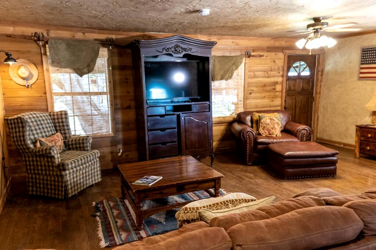 Cabins (United States of America, Chilton, Texas)