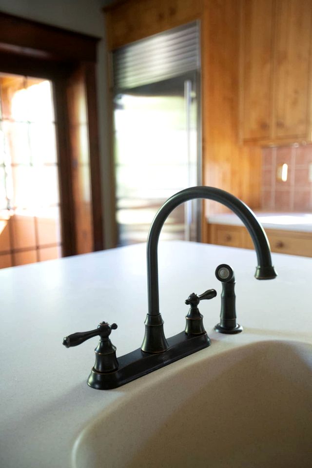 Tranquil Retreat to the Woods: Beautiful Family-Friendly Cottage near Owensville, Missouri