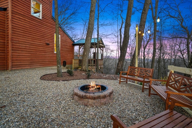 Cabins (United States of America, Amanda, Ohio)