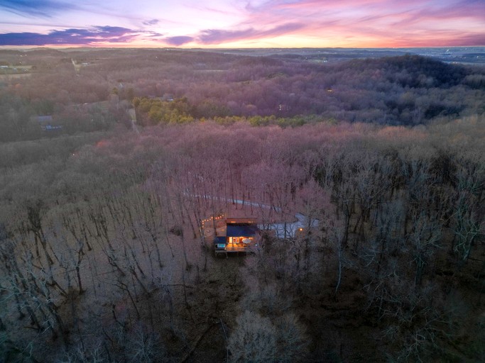 Cabins (United States of America, Amanda, Ohio)