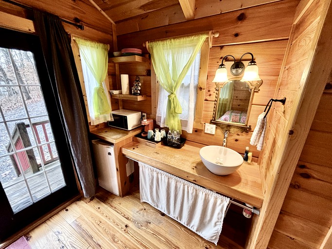 Tiny Houses (United States of America, Sevierville, Tennessee)