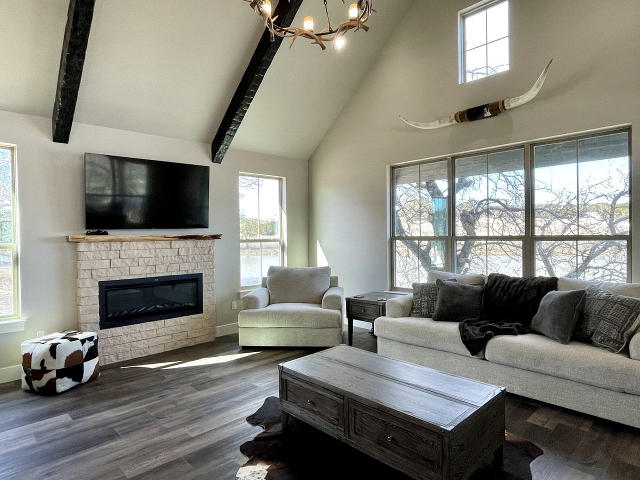 Lakefront Ranch Retreat with Lovely Tranquil Hiking Trails in Texas