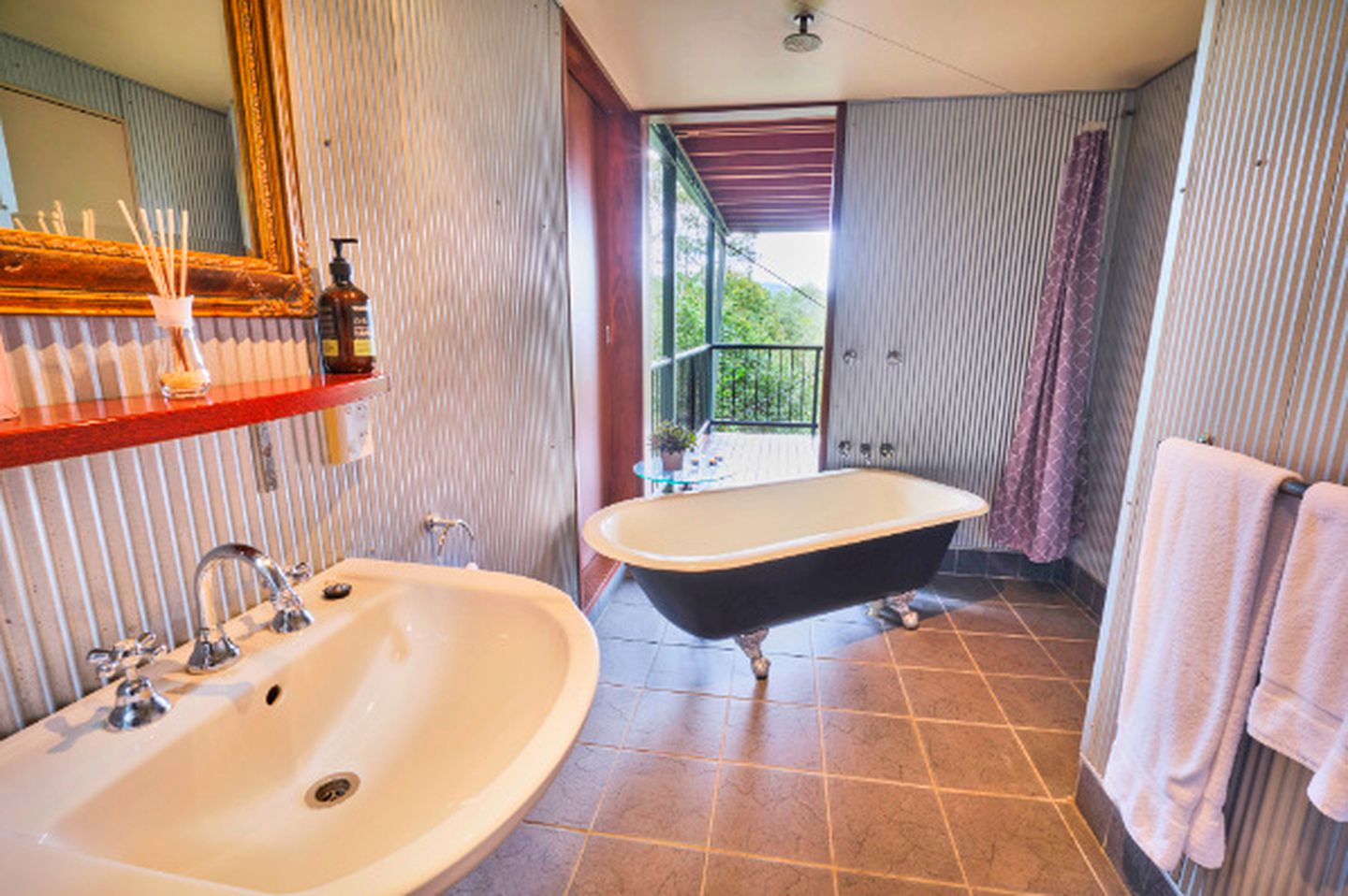 Tranquil Uki Accommodation for a NSW Romantic Getaway