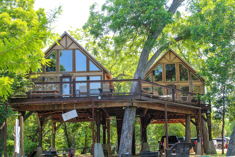 Cabins (United States of America, Seguin, Texas)