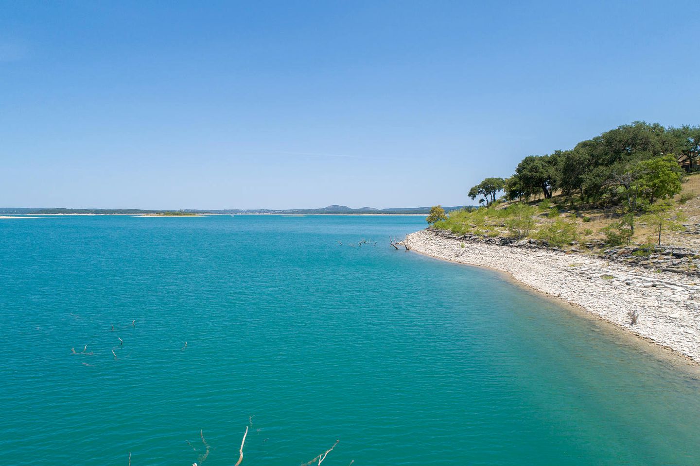 Riverside Retreat for Glamping on the Guadalupe River, Ideal for Families or Friends