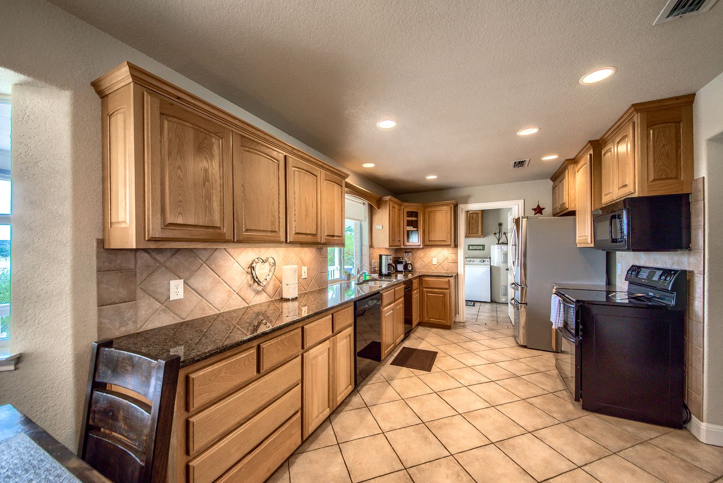 Riverside Retreat for Glamping on the Guadalupe River, Ideal for Families or Friends